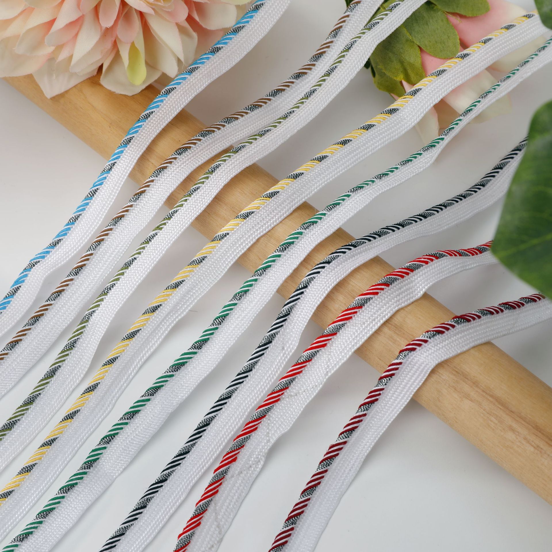 5m/16.4ft each pack White Base - Sewing Thread In Textile ulasan dan harga